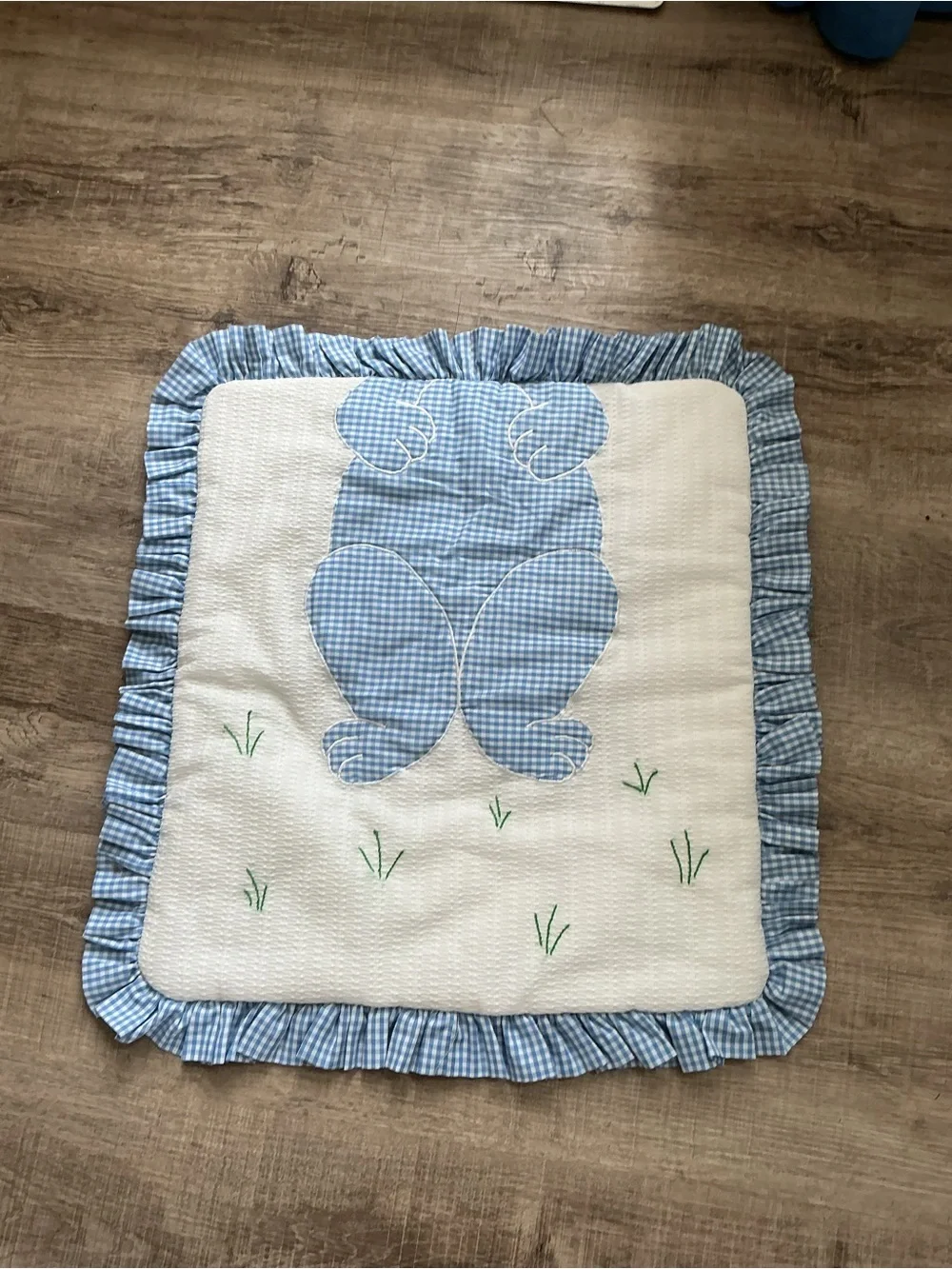 Blue Gingham Bunny Appliqué Baby Quilt adorable handmade 22x24
